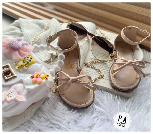 Sandalias de niña