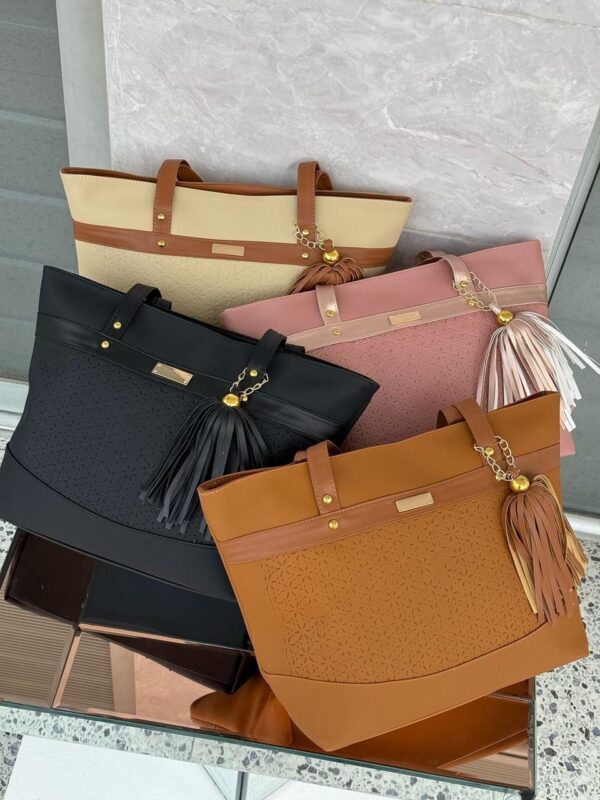 Cartera pompón - Image 2